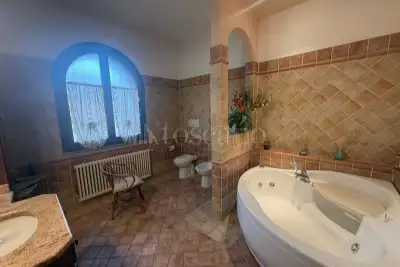 Casa Indipendente in vendita, Via Panaria Bassa, Bomporto