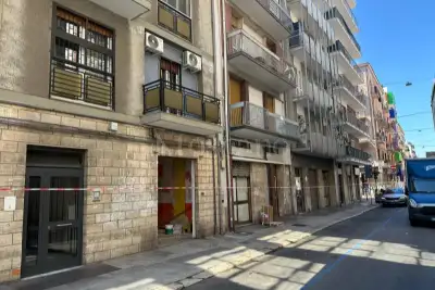 Negozio in vendita, Via Michele Garruba, Bari