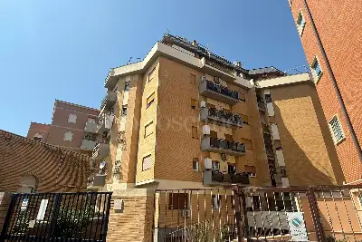 Casa in vendita, Via Alessandro Montagna, Roma