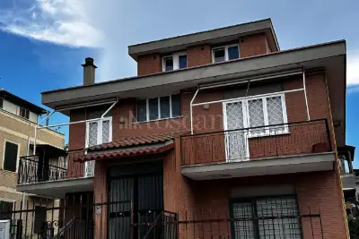 Casa in vendita, Via Pietro Castelli, Roma