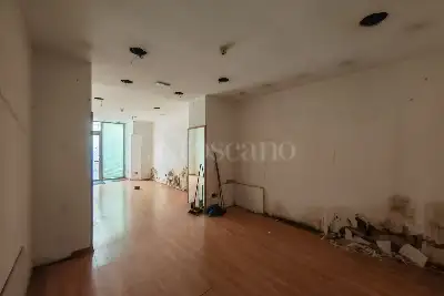 Negozio in affitto, Via Menniti Ippolito, Catanzaro