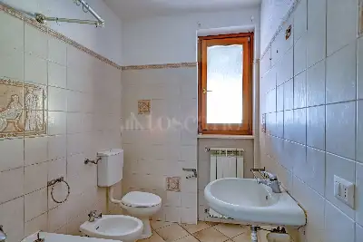 Villa Bifamiliare in vendita, Via Cerdosso, Marchirolo