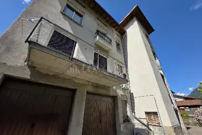 Casa in vendita, Lezzeno; Loc Pescaù, Lezzeno