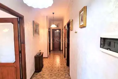 Casa in vendita, Via Crispi 230, Bari