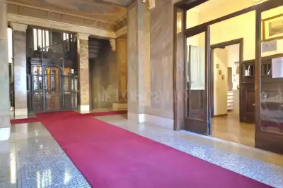 Casa in vendita, Viale Luigi Majno, Milano