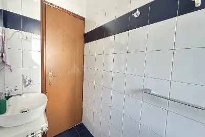 Casa in vendita, Via Lorenteggio, Milano