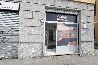 Negozio in vendita, Via Lodovico Il Moro, Milano