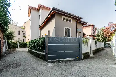 Villa in vendita, Via Privata Bitonto, Milano