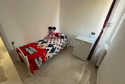 Casa in vendita, Via Lorenteggio, Milano