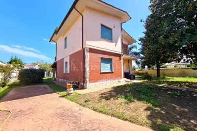Villa in vendita, Via Colle San Magno, Nettuno