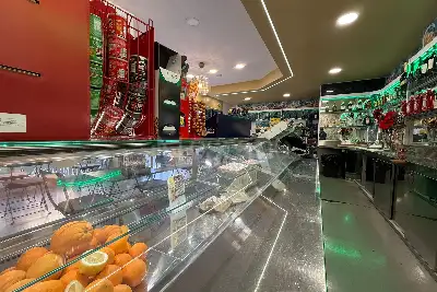 Attività Commerciale in vendita, Corso Duca di Genova, Roma