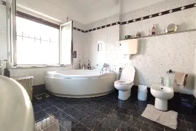 Casa in vendita, Via degli Atlantici, Roma