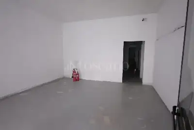 Negozio in affitto, via camollia 187, Siena