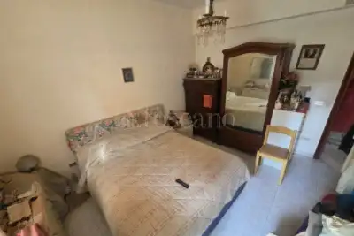 Casa in vendita, Via Consalvo, Napoli