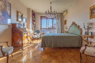 Casa in vendita, Via Giovanni Pascoli, Milano