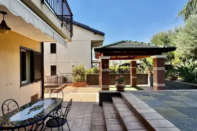 Villa Bifamiliare in vendita, Via Capomulini, Acireale