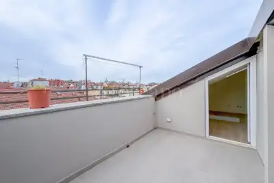 Casa in vendita, Via Giulio Uberti, Milano