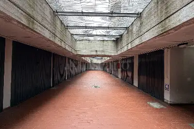 Box in vendita, Via Savona, Milano