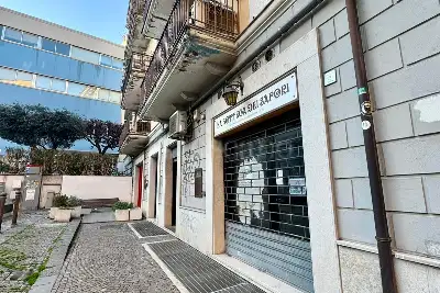 Negozio in vendita, Via Santissima Trinità, Avellino