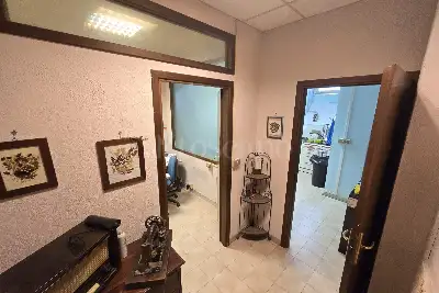 Negozio in vendita, Via Luigi Tosti, Roma