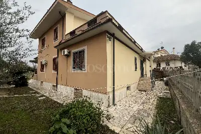Villa Bifamiliare in vendita, Via Filippo Cuggiani, Fiumicino