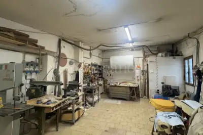 Laboratorio in vendita, Via Bruno Buozzi, Prato