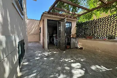Casa in affitto, Via dei Carvilii, Roma