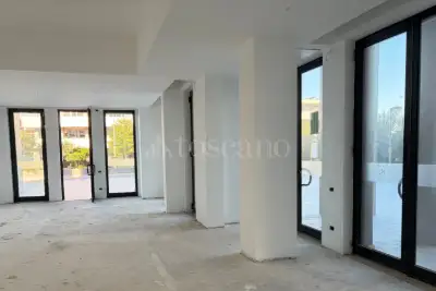 Negozio in affitto, Viale Gianluigi Bonelli, Roma