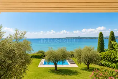 Villa in vendita, Via Alessandro Volta, Padenghe sul Garda