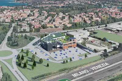 Capannone in vendita, Via Marco Biagi, Peschiera del Garda