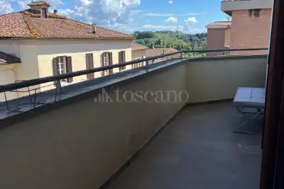 Casa in vendita, Via Lippo Memmi, Siena