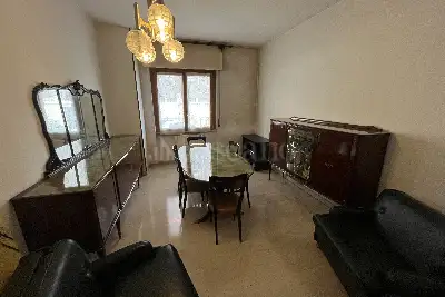 Casa in vendita, Via Montello, Corsico