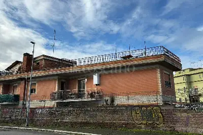 Casa in vendita, Viale della Bella Villa, Roma