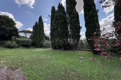 Villa in vendita, Via Appia Antica, Roma