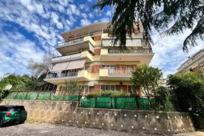 Casa in vendita, Via Cassia, Roma
