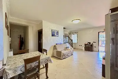 Villa in vendita, Via Dei Glicini , Ladispoli