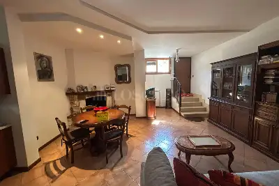 Villa in vendita, Via Lavarone, Roma