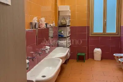 Stabile Uso Ufficio in vendita, Via Santa Gonda, Prato