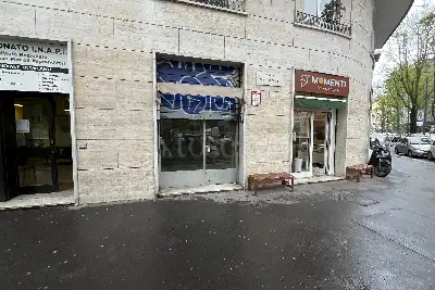 Negozio in affitto, Via California, Milano