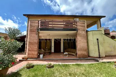 Villa Bifamiliare in vendita, Nicolosi - Ai Pini, Nicolosi