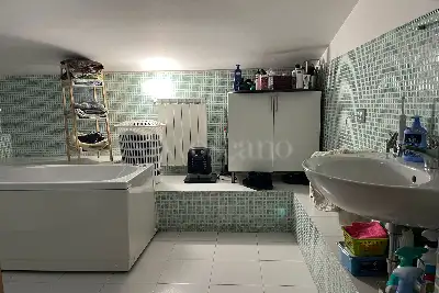 Villino a Schiera in vendita, Via Casaluce, Roma