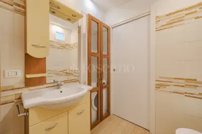 Casa in vendita, Via Federico di Donato, Roma