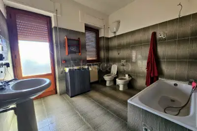 Villa in vendita, Via Rinascimento, Anzio