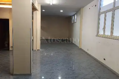 Box in affitto, via treviglio, Roma