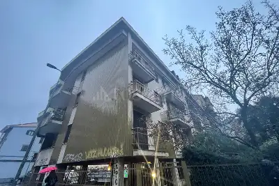 Stanza in affitto, via Bruschetti , Milano