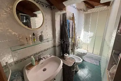 Casa in vendita, Via Sant'Isaia, Bologna