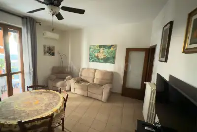 Casa in vendita, Via Torino, Prato