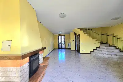 Villino a Schiera in vendita, Via Due Muri, Concesio