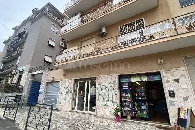 Negozio in vendita, Via delle Palme, Roma