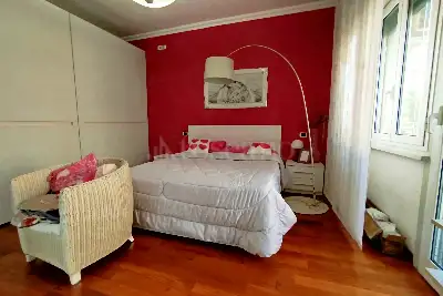 Casa in vendita, Via Montello, Aprilia